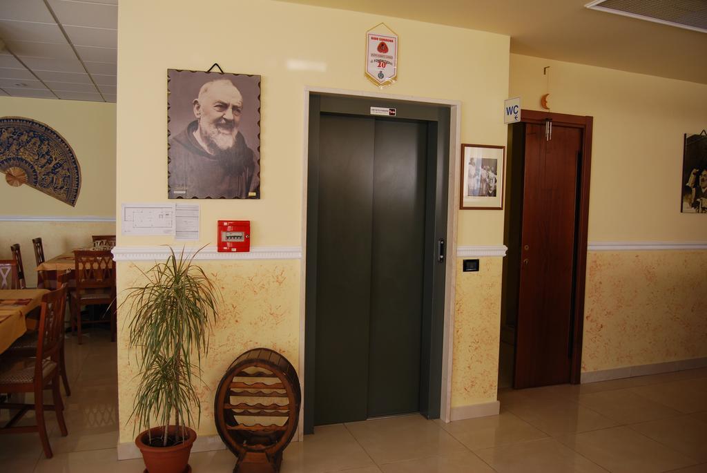 Hotel Il Chierichetto سان جيوفاني روتوندو المظهر الخارجي الصورة