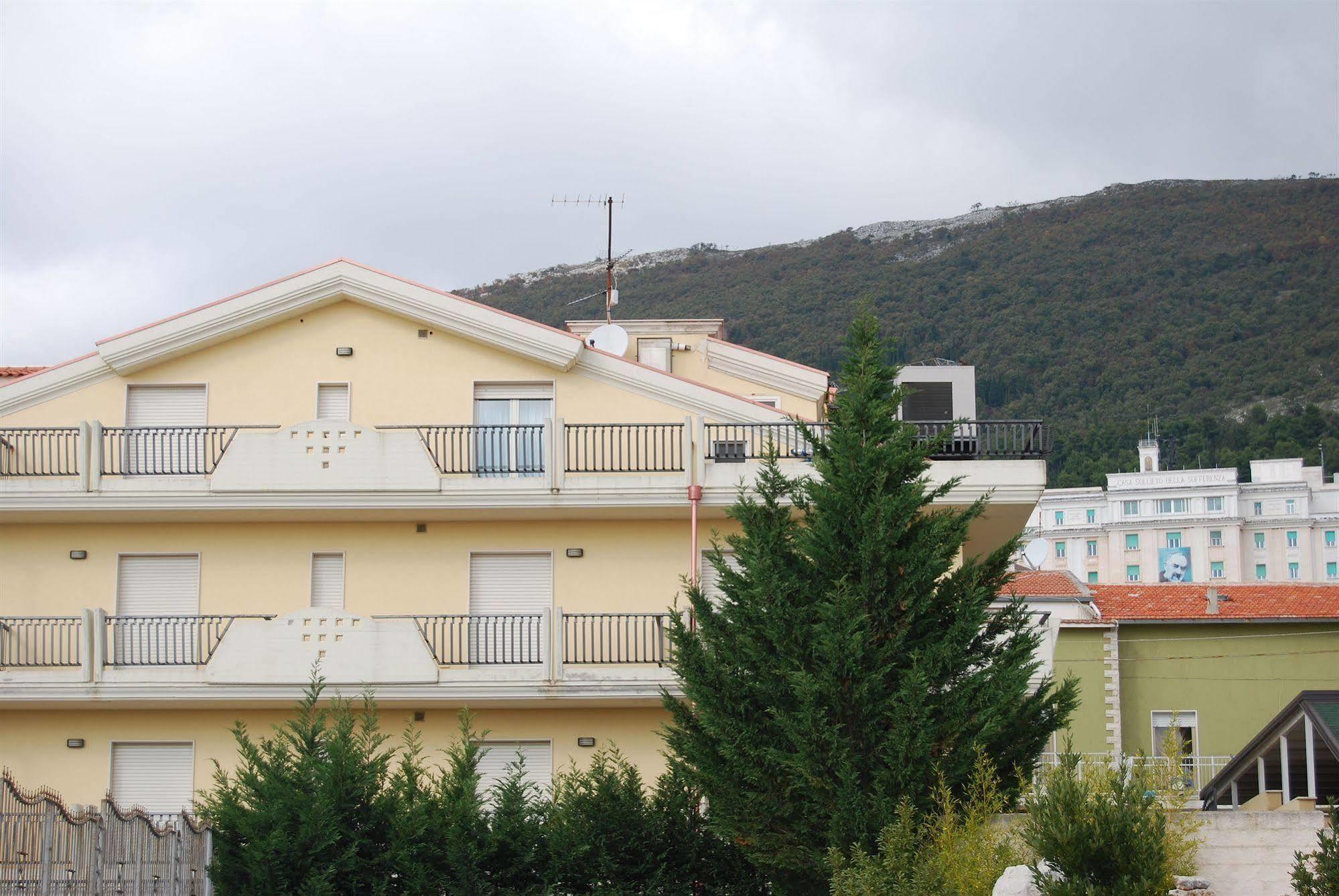 Hotel Il Chierichetto سان جيوفاني روتوندو المظهر الخارجي الصورة